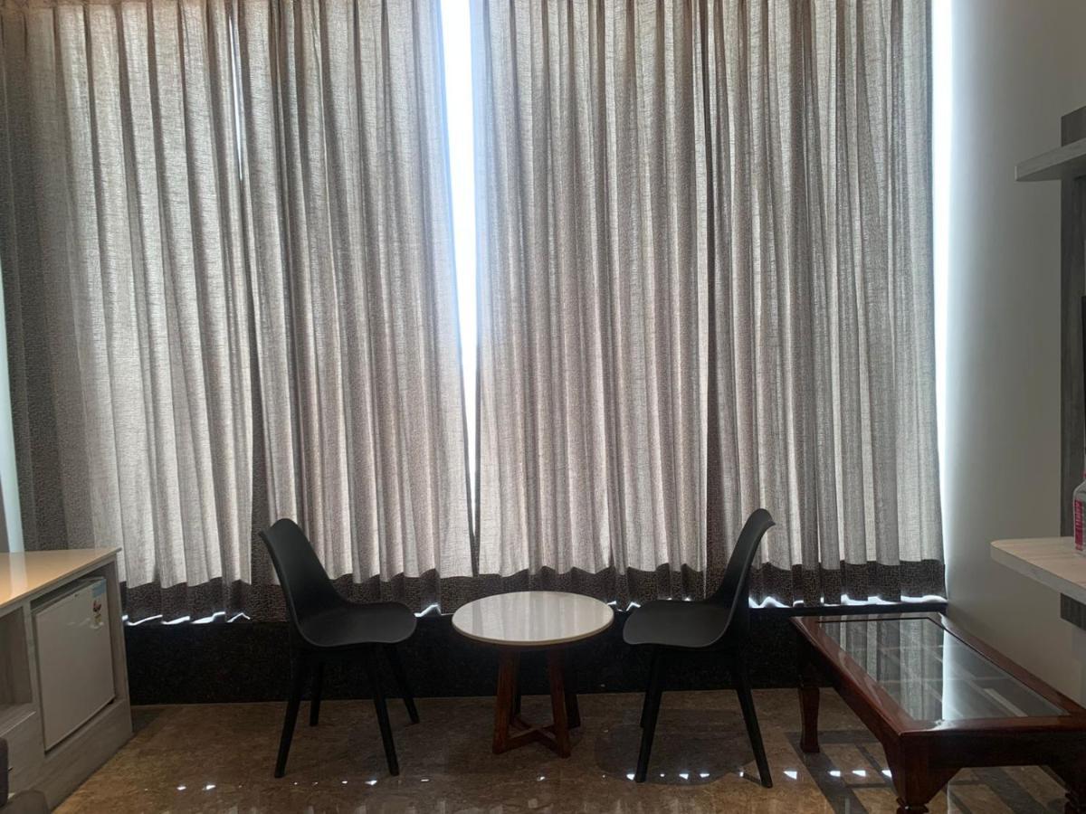 Hotel Lotus Inn Sirsa Ngoại thất bức ảnh